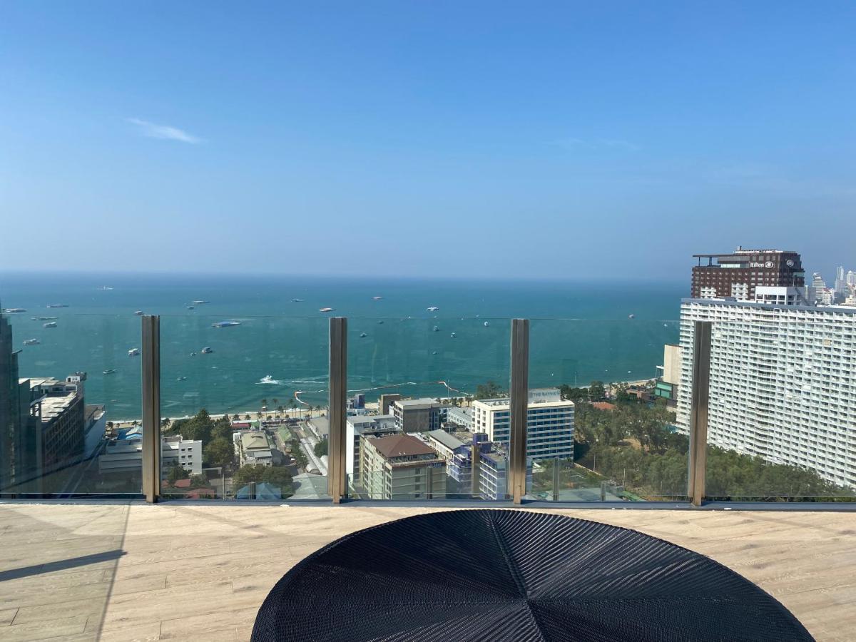 The Base In Pattaya Leilighet Eksteriør bilde